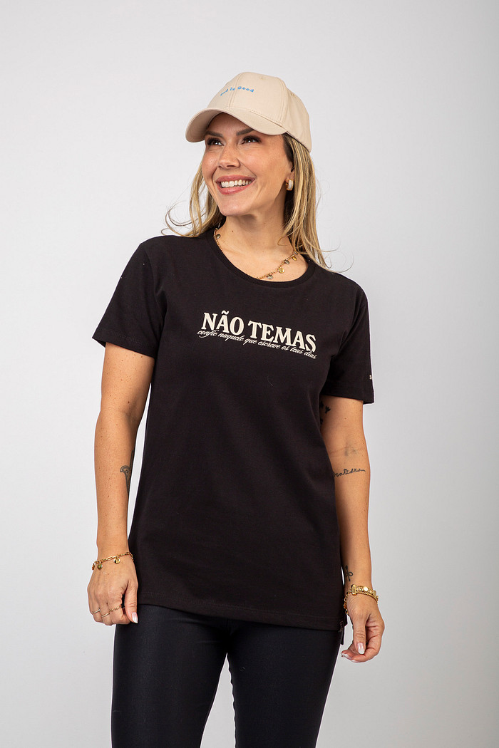 T-SHIRT ALONGADA MEUS DIAS PRETA