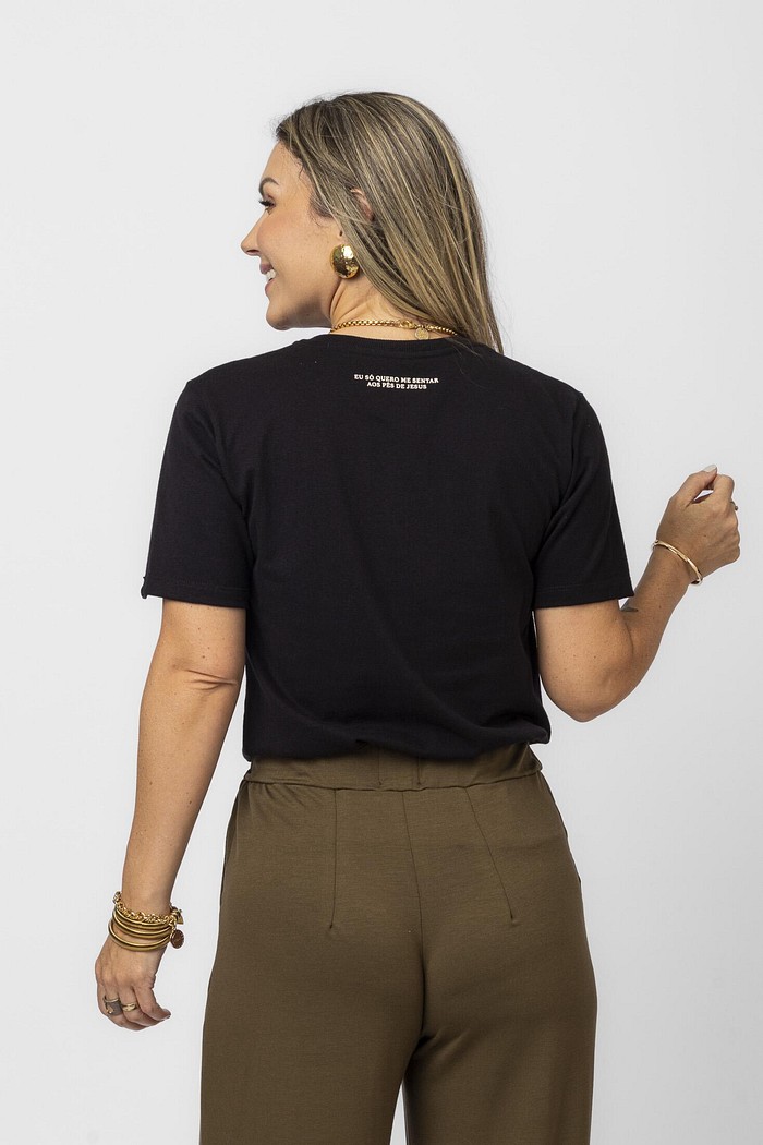 T-SHIRT AOS PÉS DE JESUS