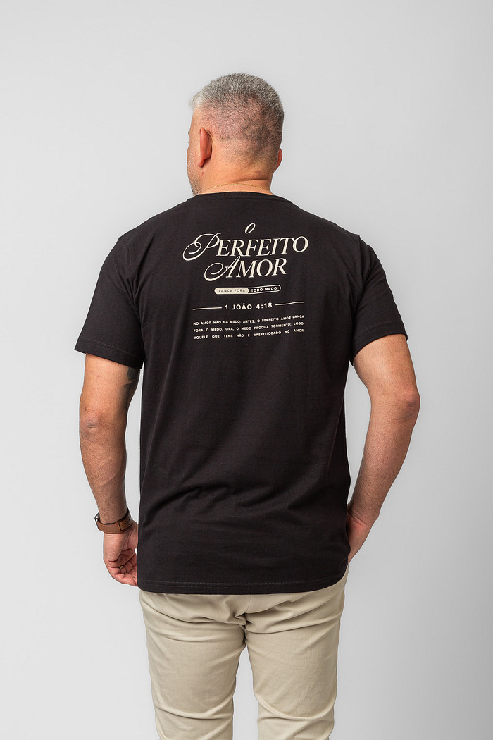 CAMISETA PERFEITO AMOR PRETA