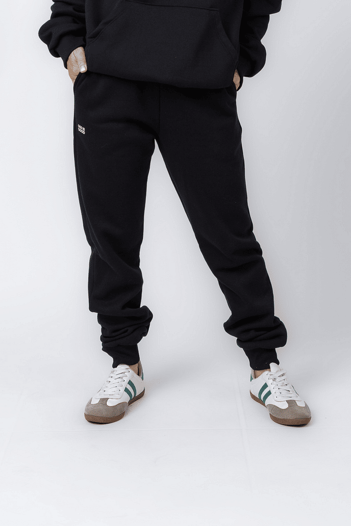 CALÇA JOGGER MOLETOM GOD IS GOOD PRETA