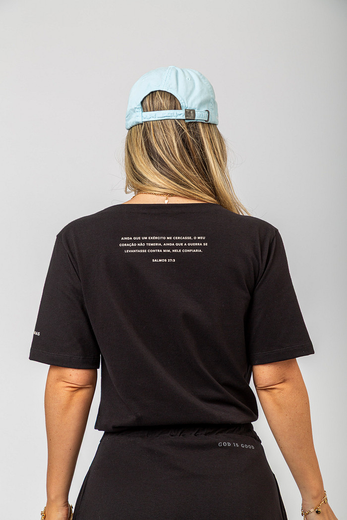 T-SHIRT NELE CONFIARIA PRETA