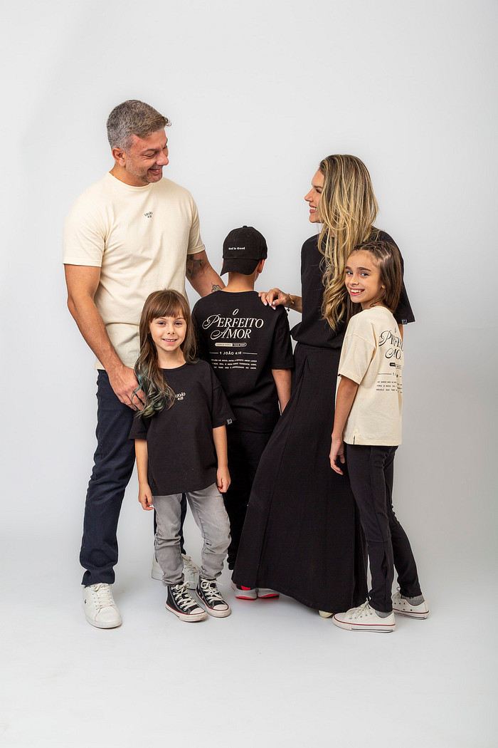 CAMISETA INFANTIL PERFEITO AMOR PRETA