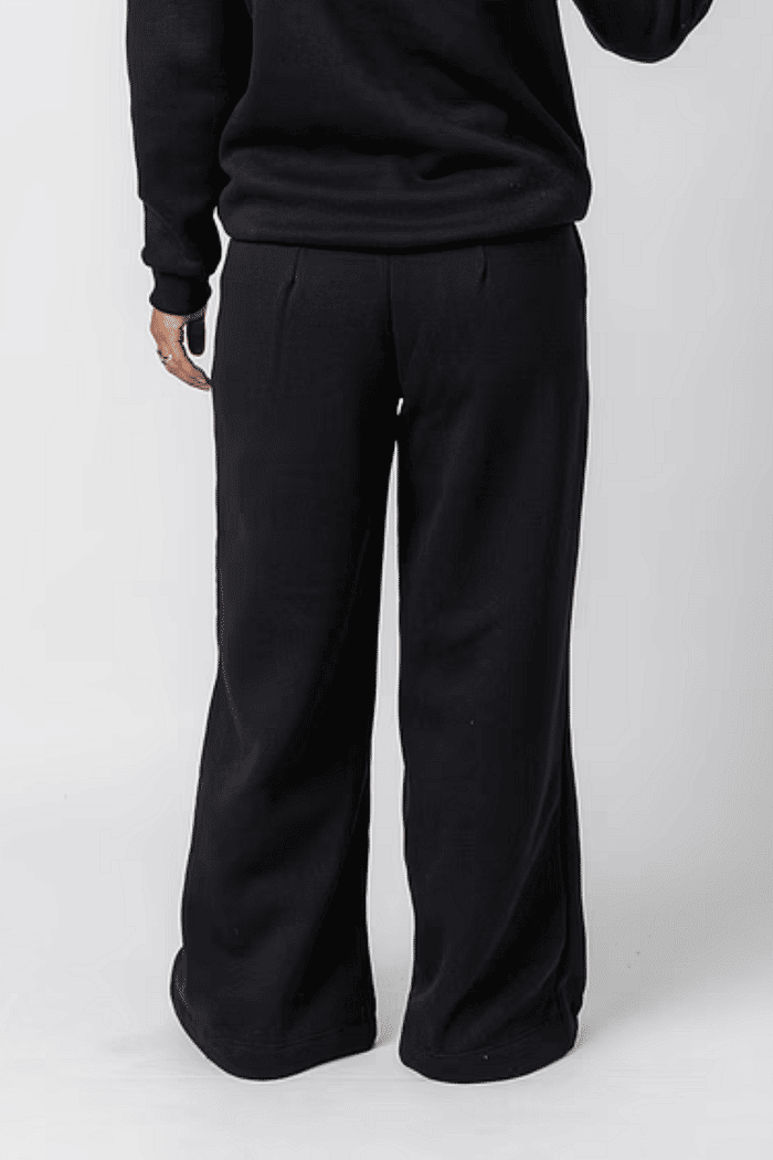 CALÇA MO0LETOM WIDE LEG BLACK GOD IS GOOD