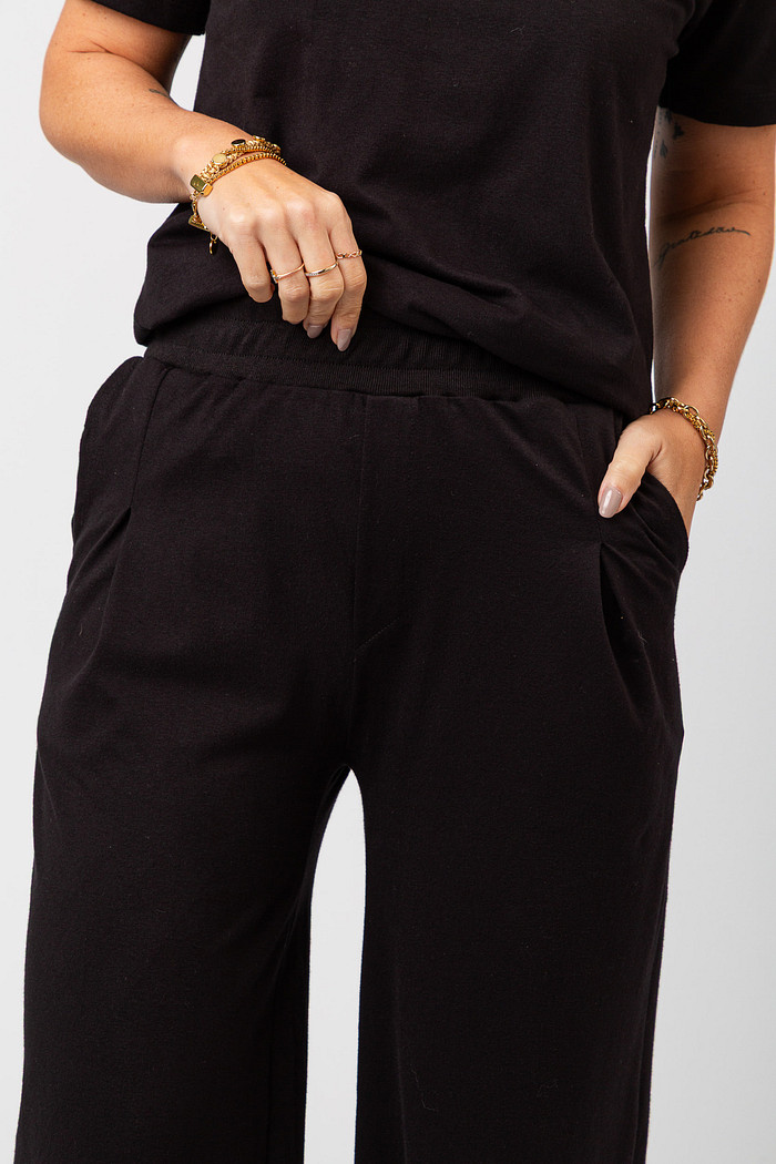 CALÇA PANTALONA GOD PRETA