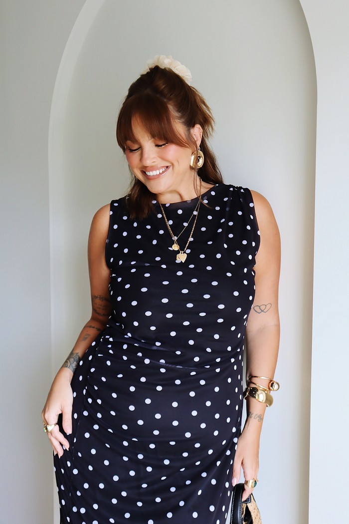 VESTIDO TULE JULIA POA FUNDO PRETO