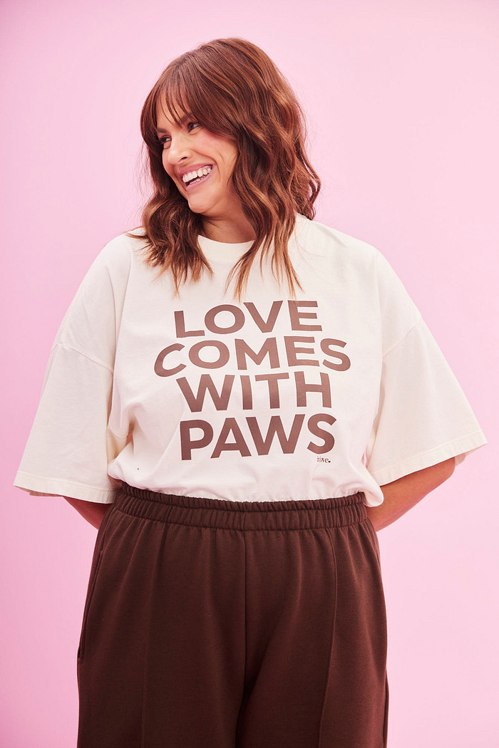 T-SHIRT OVER LOVE AMARELO CLARO