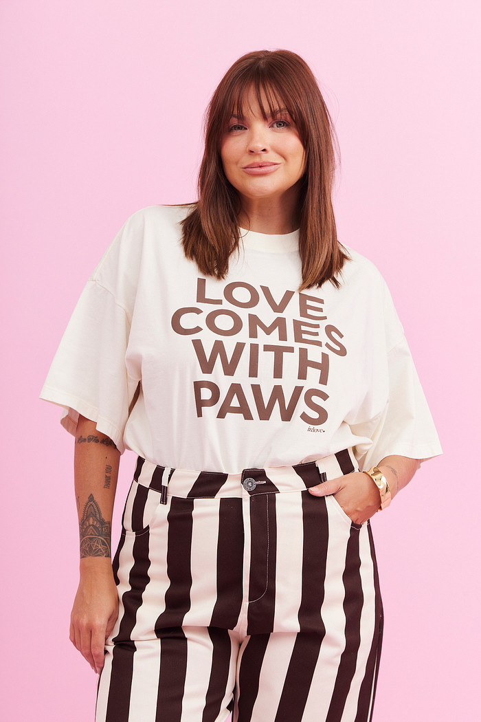 T-SHIRT OVER LOVE AMARELO CLARO