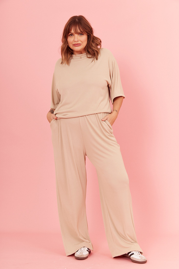 CONJUNTO SOLANGE BEGE