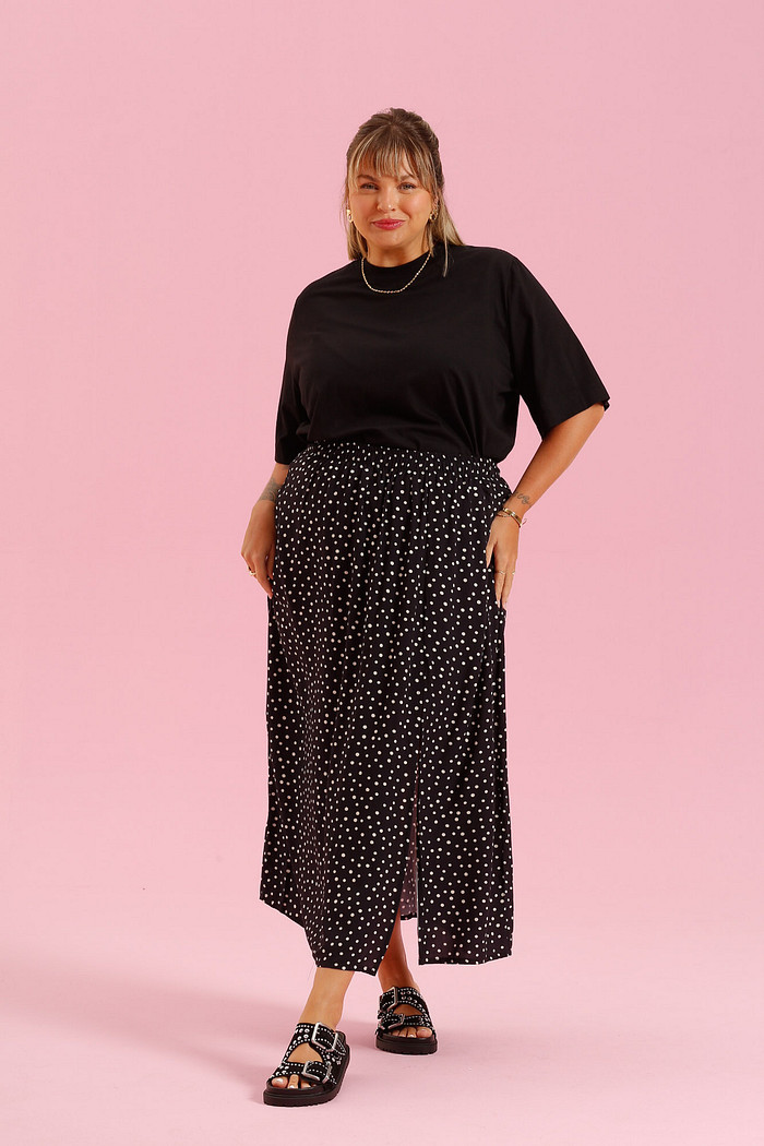 SAIA POA FUNDO PRETO