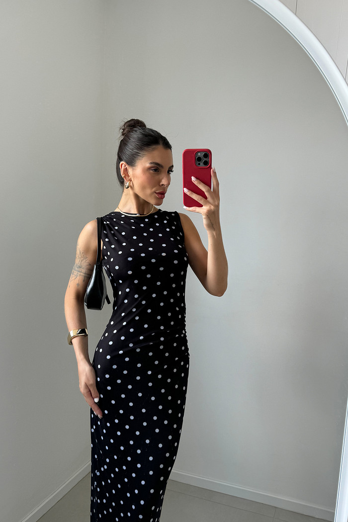 VESTIDO JULIA POA FUNDO PRETO