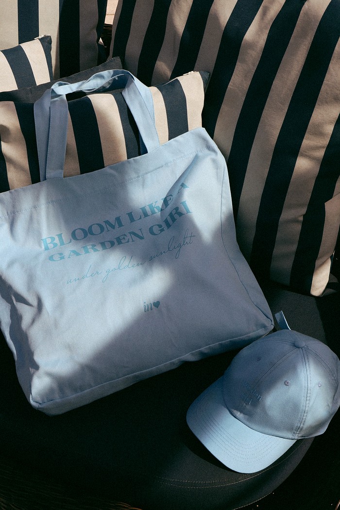 ECOBAG BLOOM LIKE A GARDEN GIRL AZUL