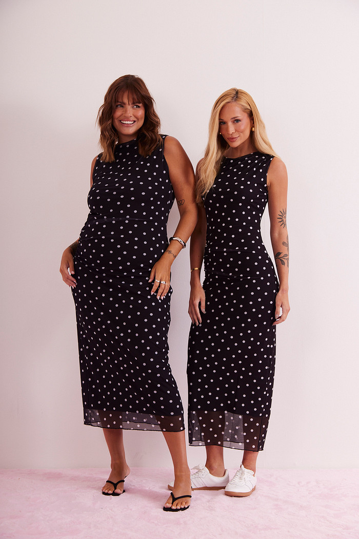 VESTIDO JULIA POA FUNDO PRETO