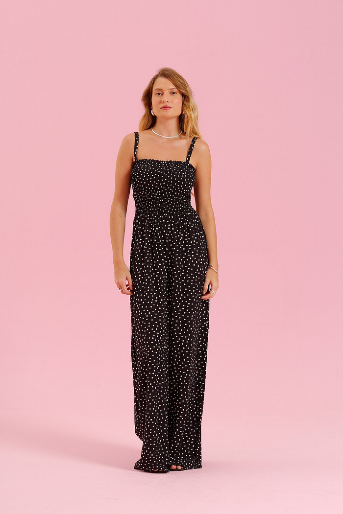 MACACÃO POA FUNDO PRETO