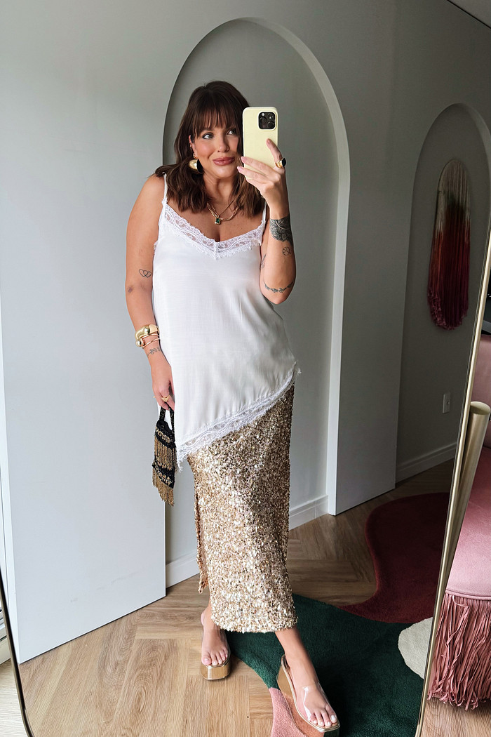 SAIA PAETE DAIANA DOURADO