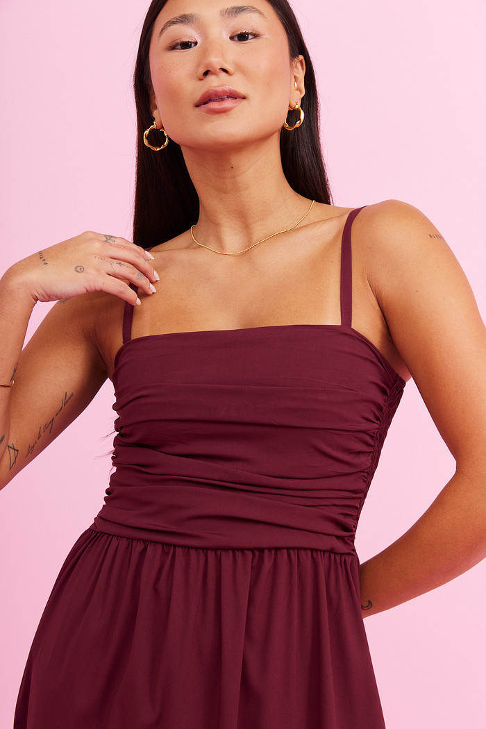 VESTIDO MIDI MARSALA BORDO