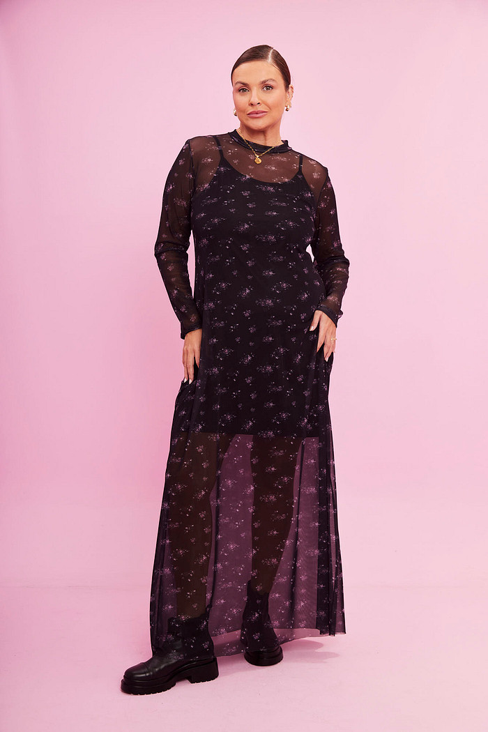 VESTIDO TULE FLOWER FLORAL FUNDO PRETO