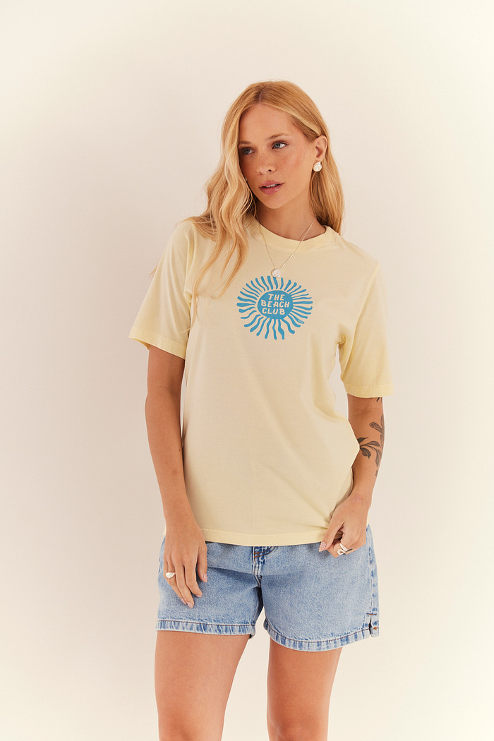 T-SHIRT SLIM THE BEACH CLUB AMARELO