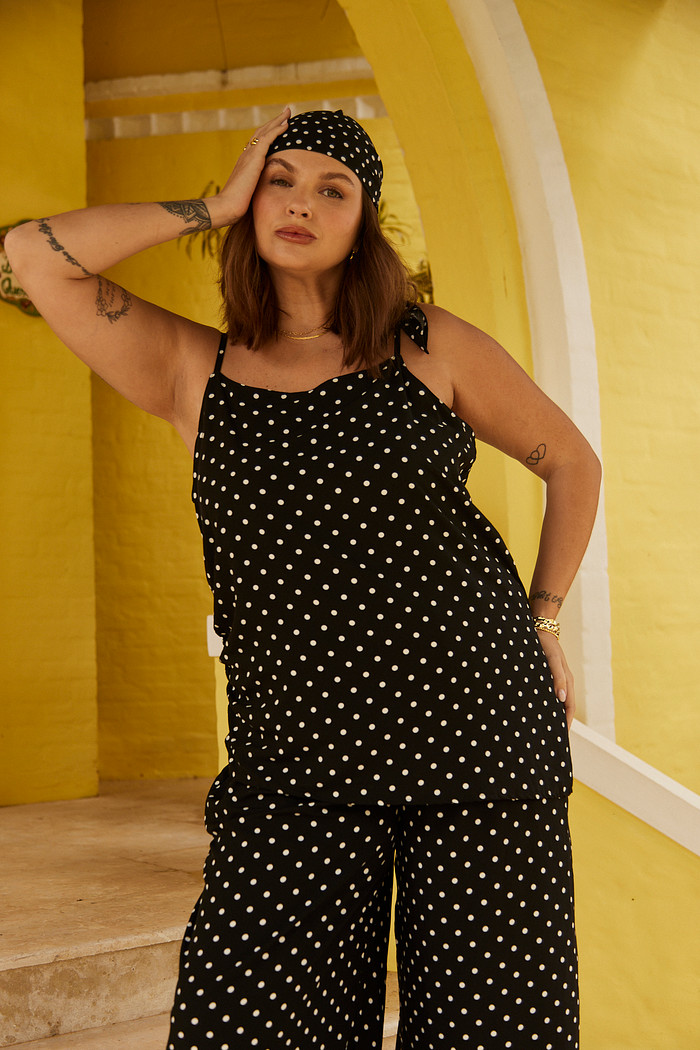 BLUSA DE ALCA ALICE POA FUNDO PRETO