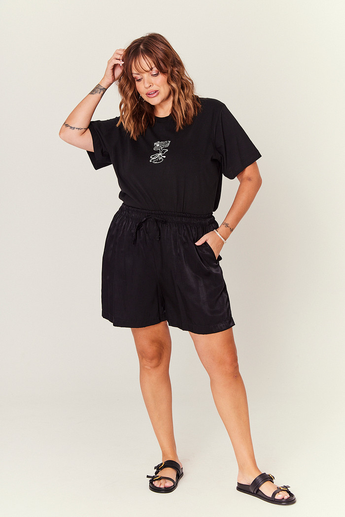 SHORTS JANAINA PRETO