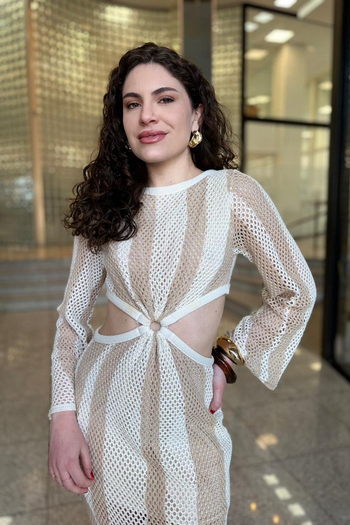 VESTIDO TRICOT LONGO COM CUT OUT LANÇA PERFUME