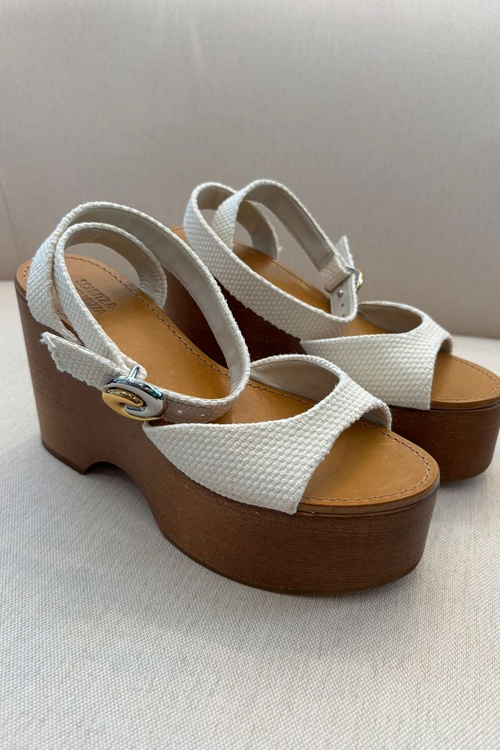 SANDALIA  ANABELLA  SALTO ALTO BEGE SCHUTZ