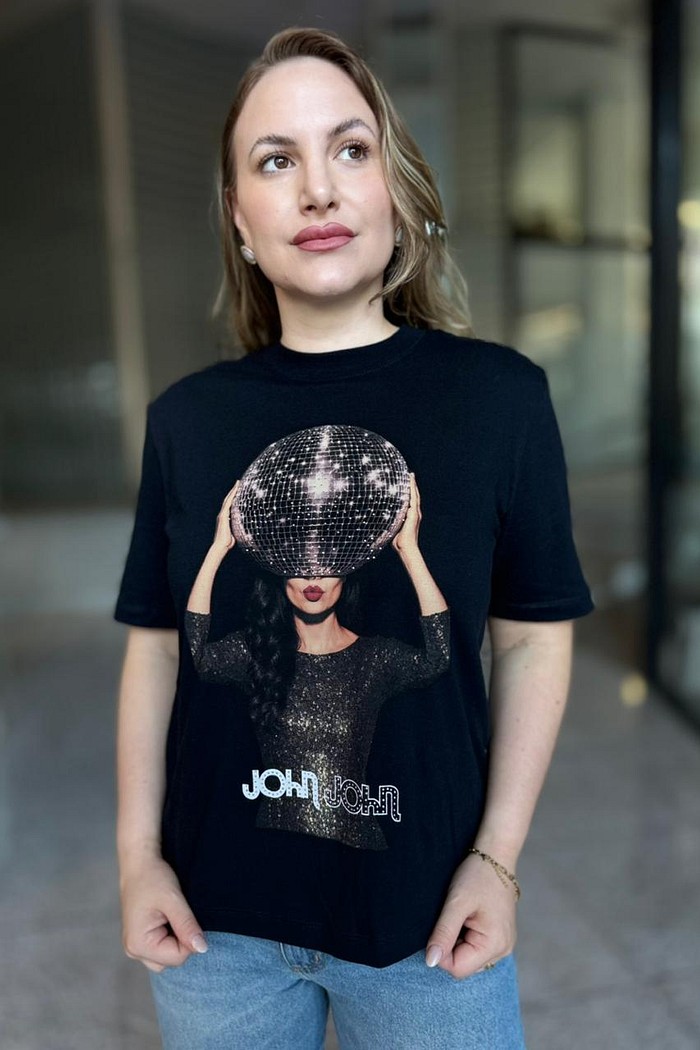 CAMISETA AMPLA PARTY GIRL JOHN JOHN