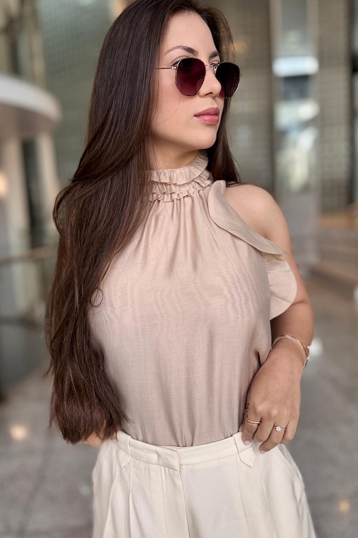 REGATA SOLTA DECOTE COSTAS PADRAO MORENA ROSA