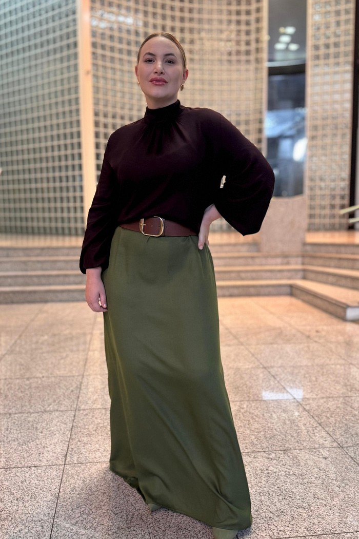 SAIA SUPER MIDI EVASE VERDE LANÇA PERFUME