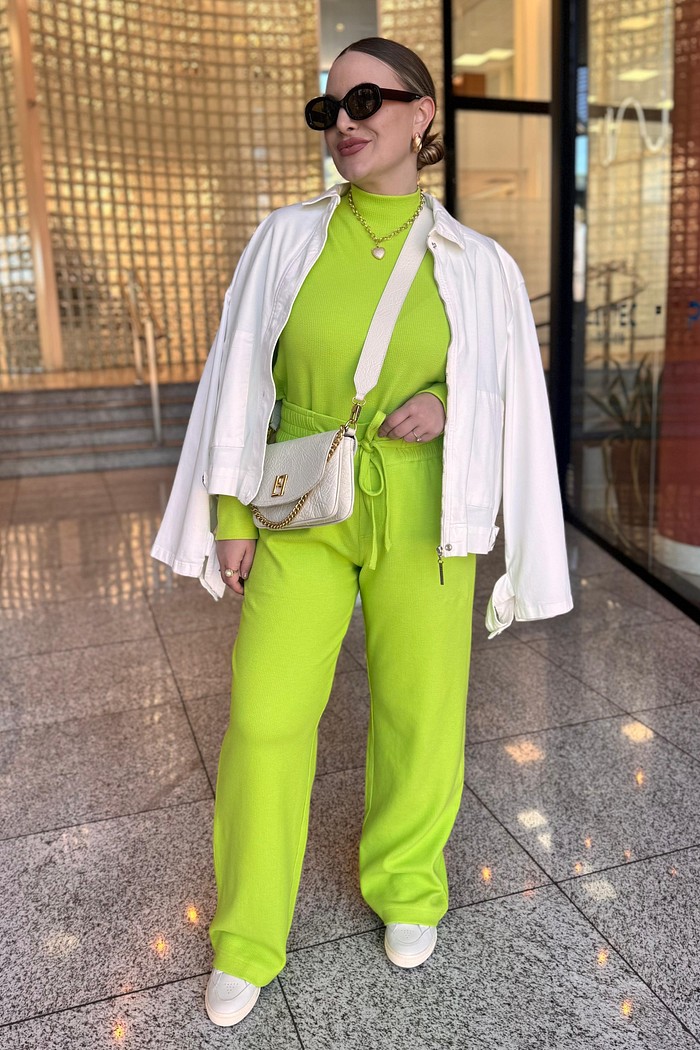 CALCA WIDE VERDE MORENA ROSA