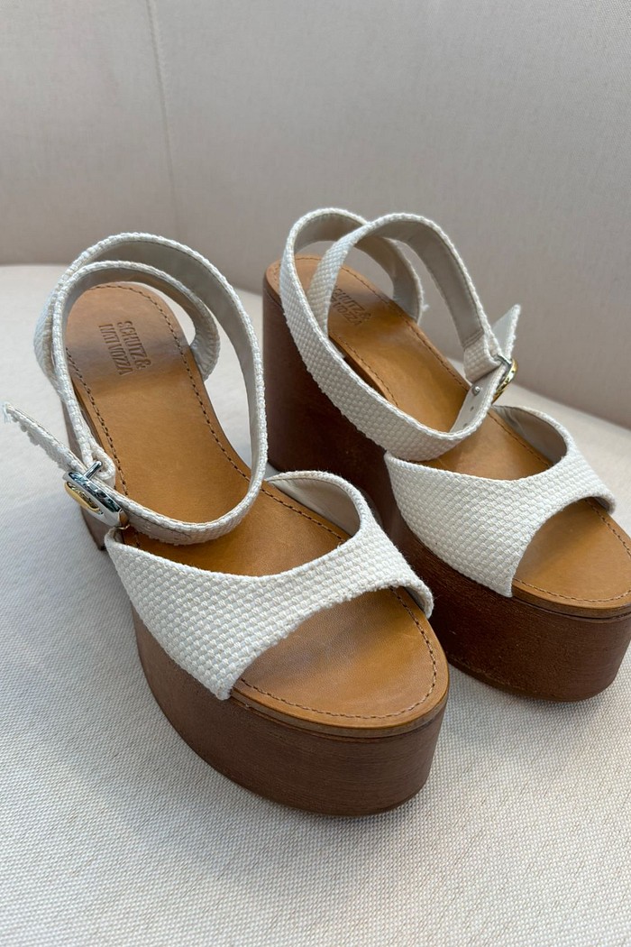 SANDALIA  ANABELLA  SALTO ALTO BEGE SCHUTZ