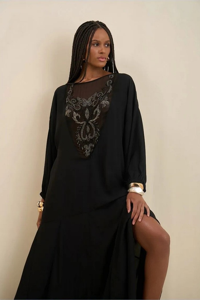 VESTIDO SOLTO DECOTE CANOA MANGA LONGA LONGO - PRETO