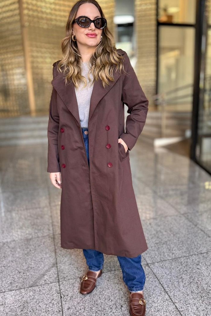 TRENCH COAT COM FAIXA MARROM LANÇA PERFUME