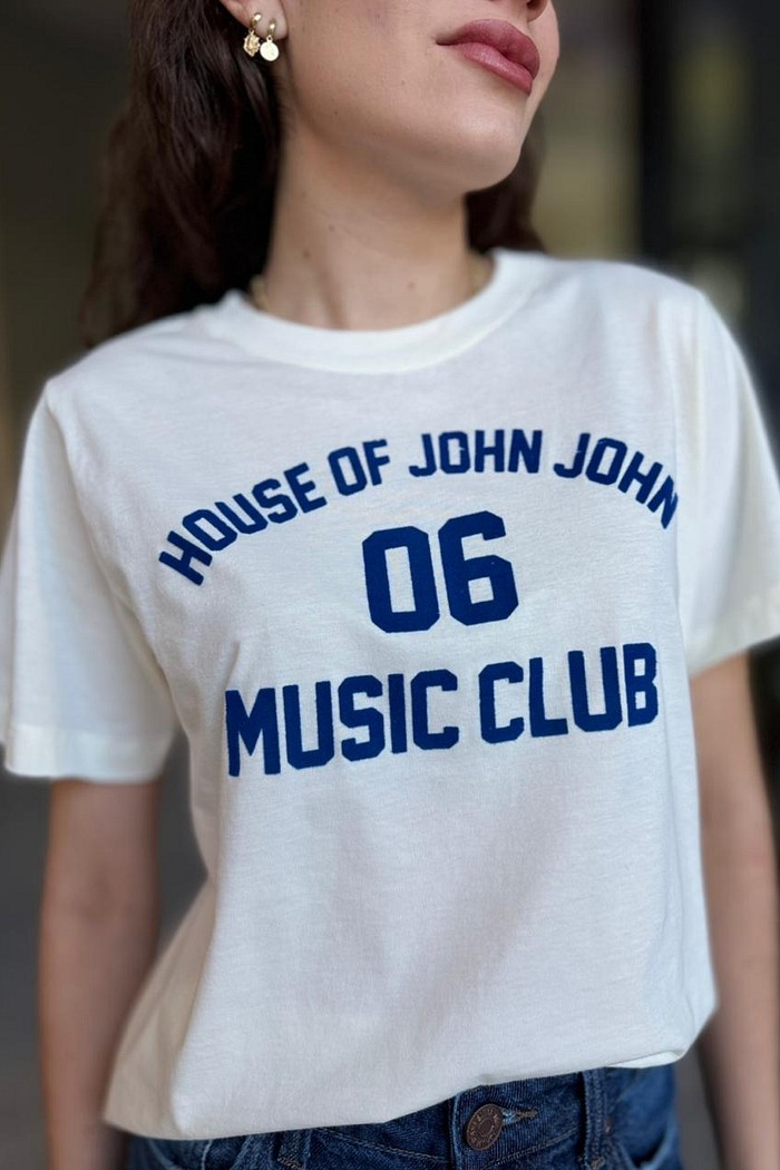 CAMISETA AMPLA MUSIC CLUB JOHN JOHN