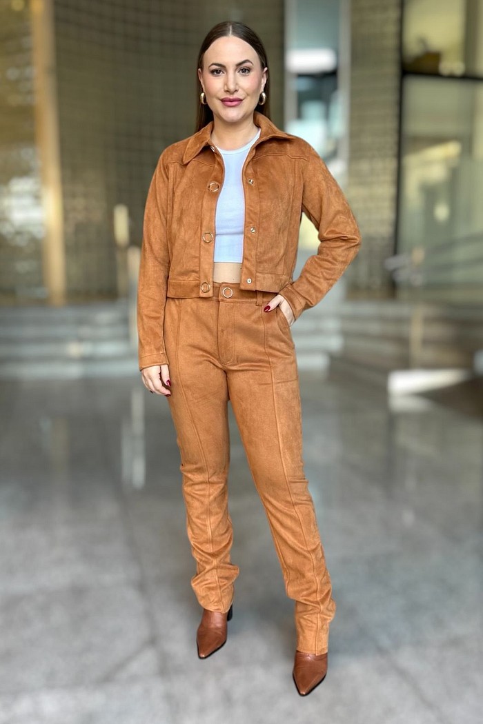 CALCA BOOT CUT ALTA CAMEL MORENA ROSA