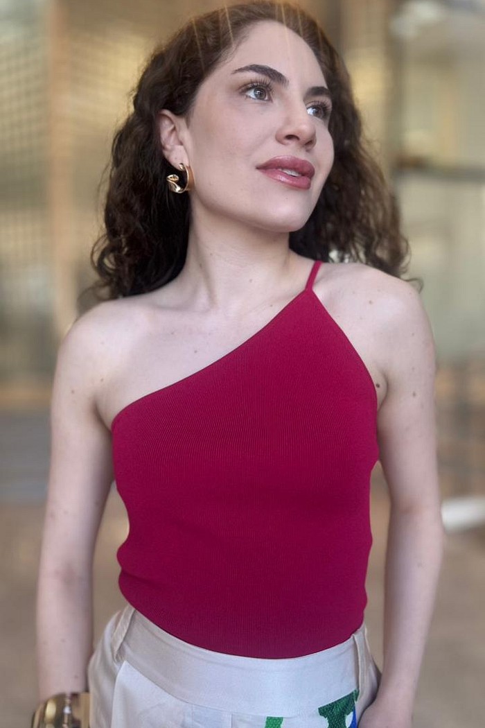 REGATA UM OMBRO SO TRICOT COLOR ANIMALE