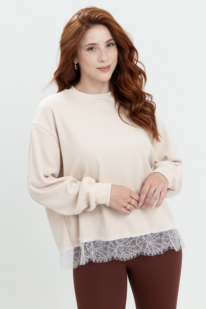 Blusão em Malha Trabalhada com Renda