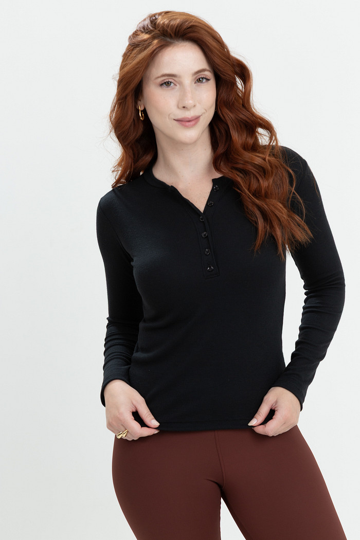 Blusa de Ribana Manga Longa com Abertura Frontal