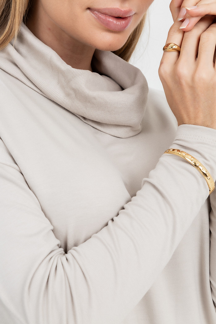 Vestido Solto Gola Volumosa Manga Longa E Bolsos Laterais