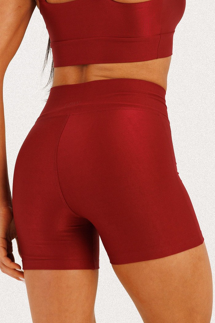 Shorts Canelado Cereja