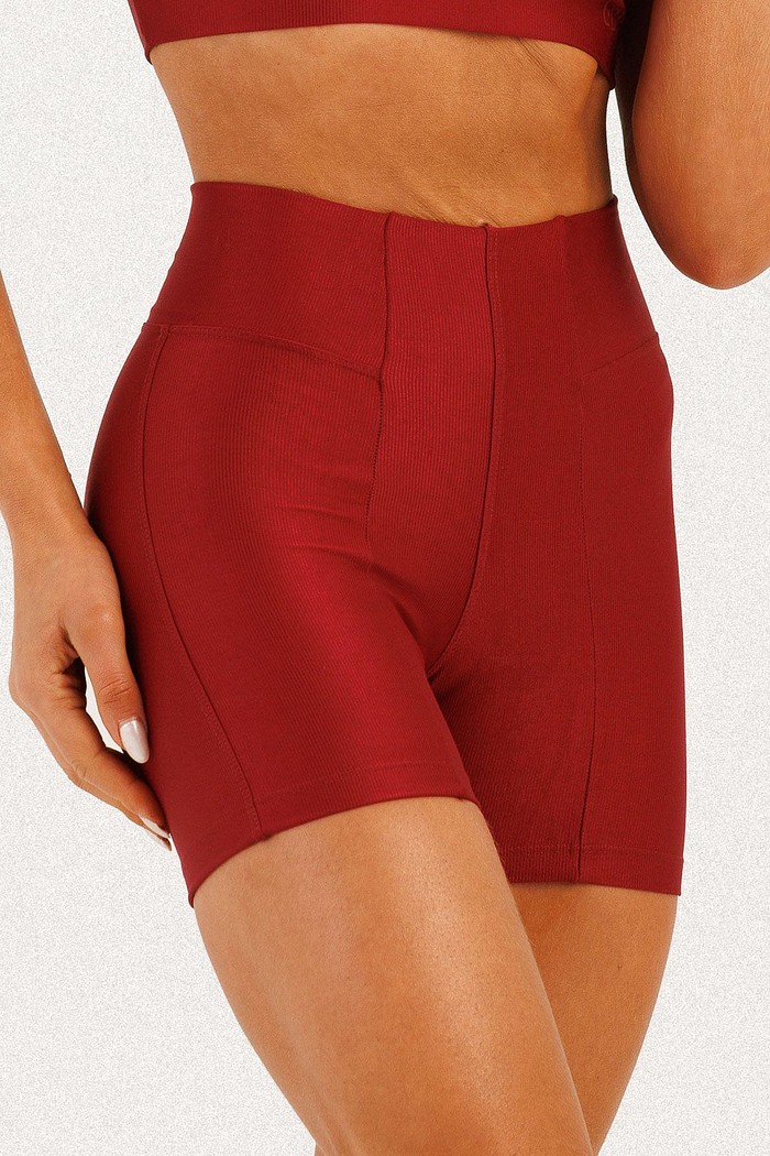 Shorts Canelado Cereja