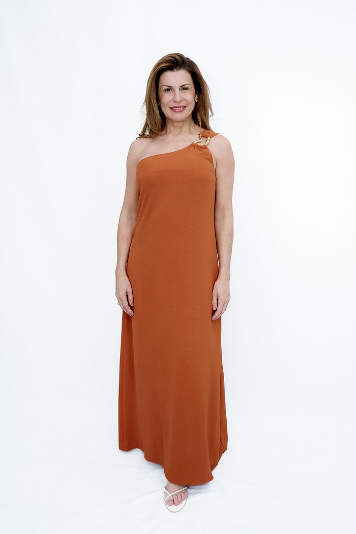 Vestido Longo Ombro Só com Fivela Dourada Coffee Bana Bana