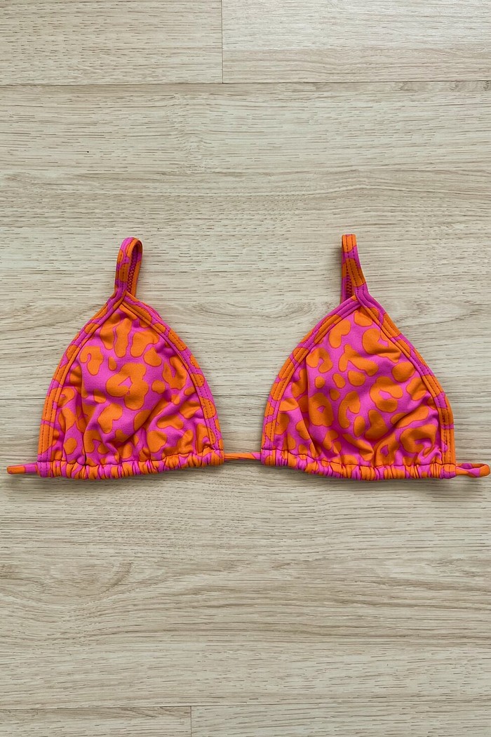 TOP SIMPLE ONÇA COLOR