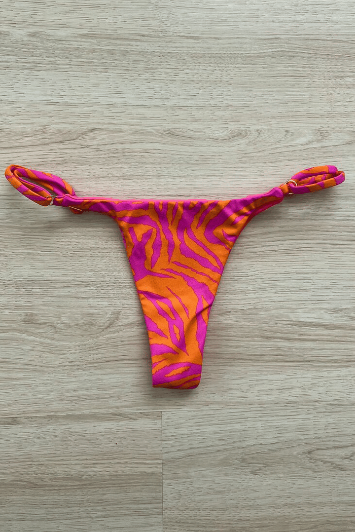 CALCINHA JULY ZEBRA FLAME