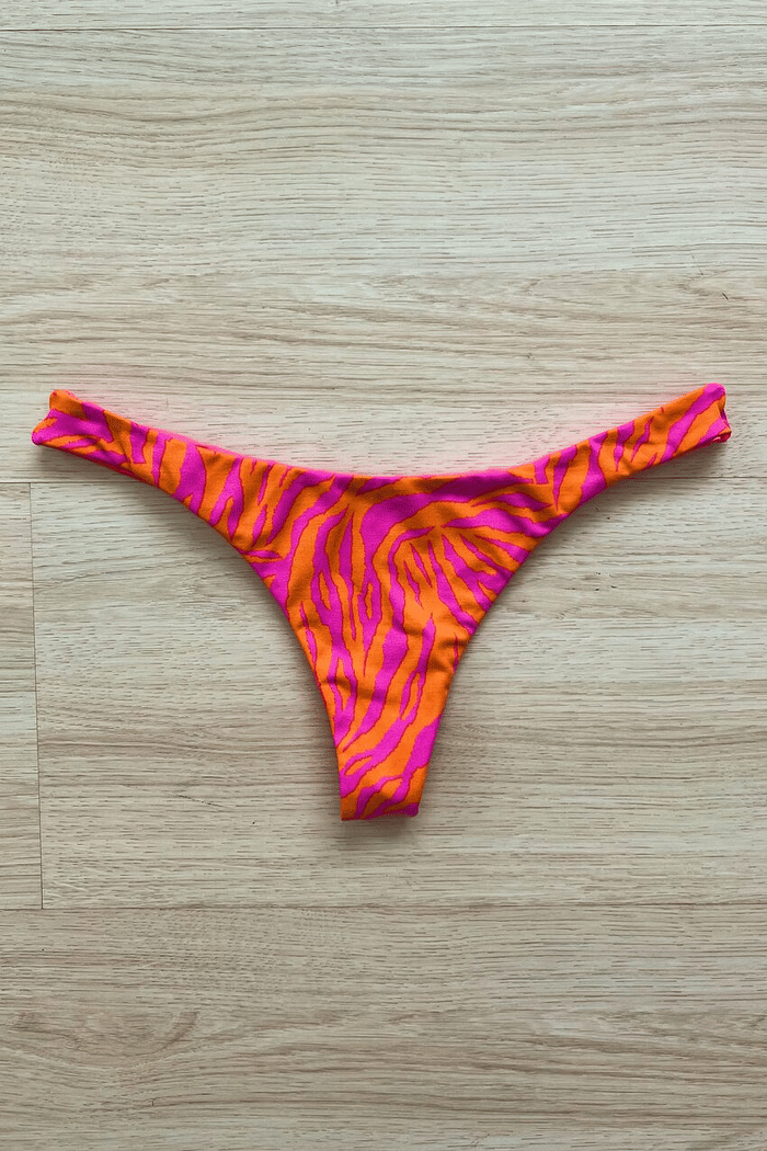 CALCINHA OLÍVIA ZEBRA FLAME