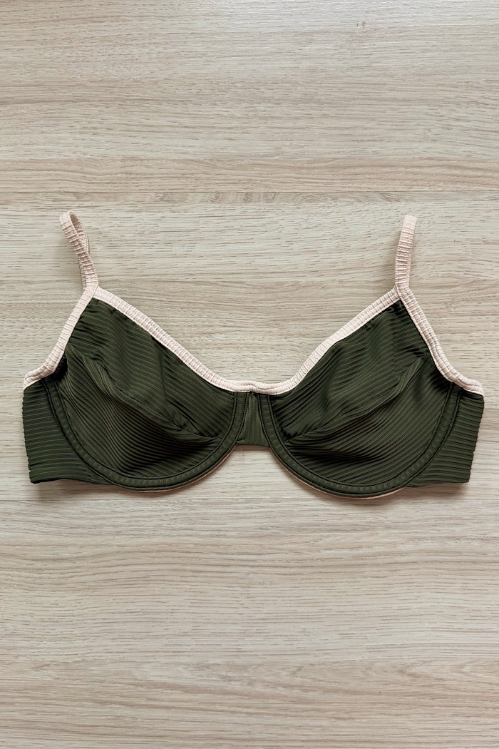 TOP DE BIQUÍNI MEIA TAÇA GABI MILITAR+OFF