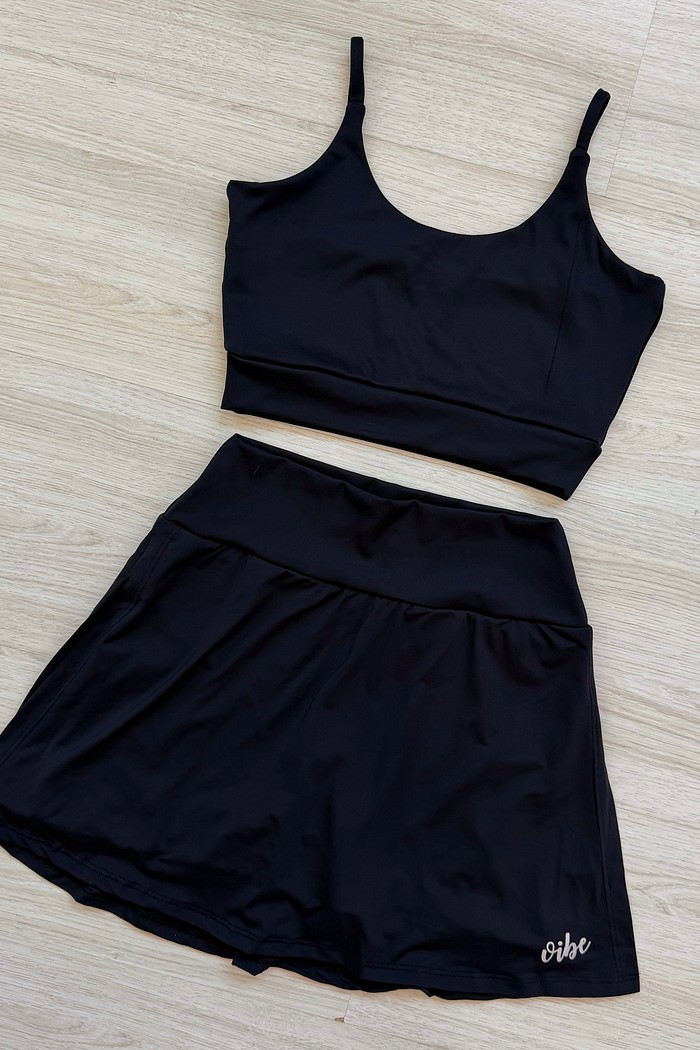 CONJUNTO: TOP E SAIA FIT BLACK