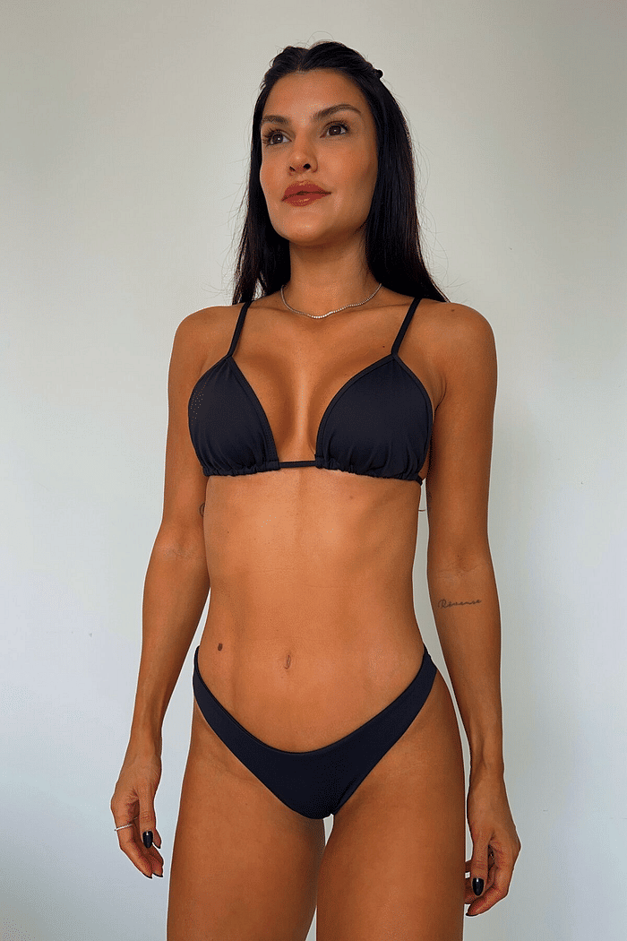 TOP SIMPLE BLACK