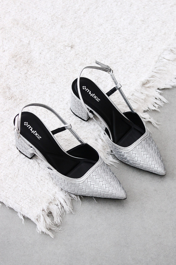 Scarpin Mybez Lucy Tramado com Salto Bloco