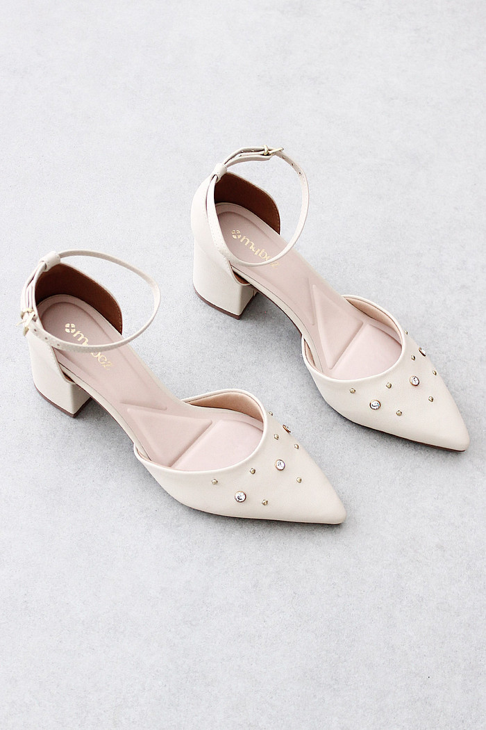 Scarpin Mybez Rebeca com Strass e Salto Bloco