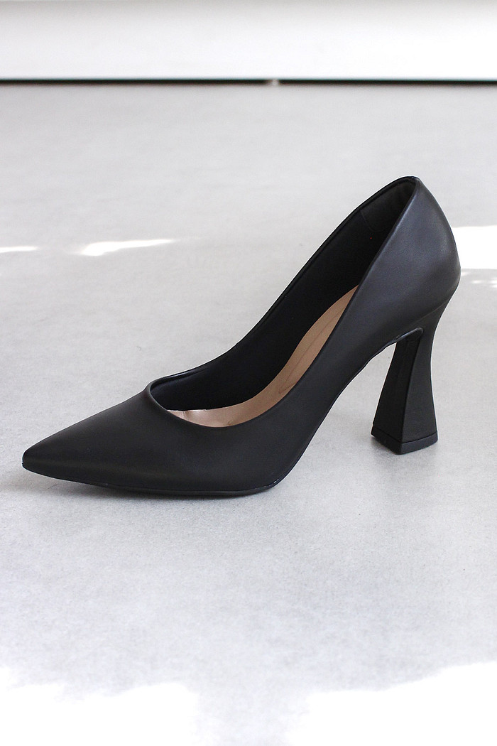 Scarpin Mybez Constance Preto
